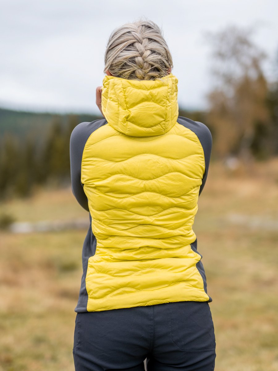 Peak Performance Helium Hybrid Hood Jacket Citrine