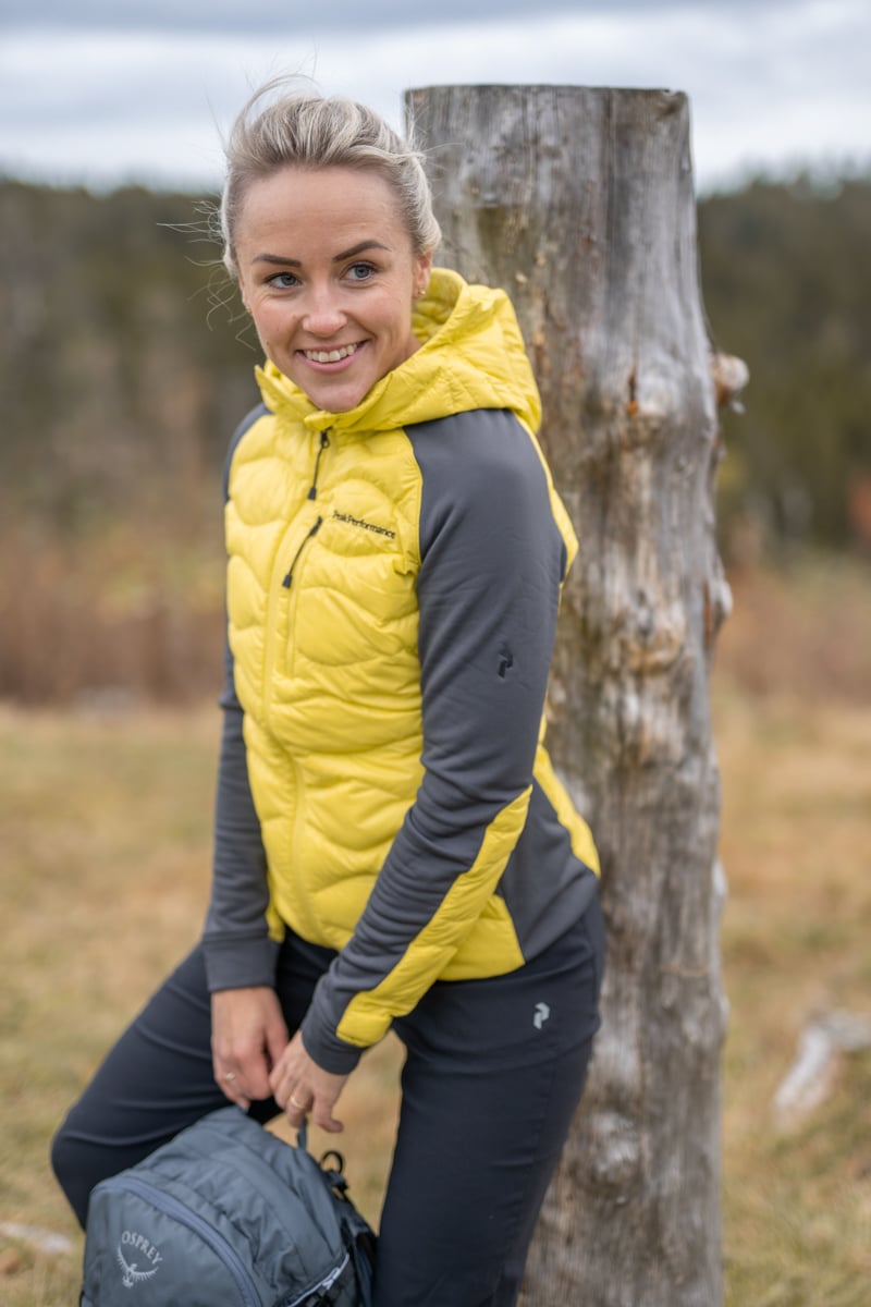 Peak Performance Helium Hybrid Hood Jacket Citrine