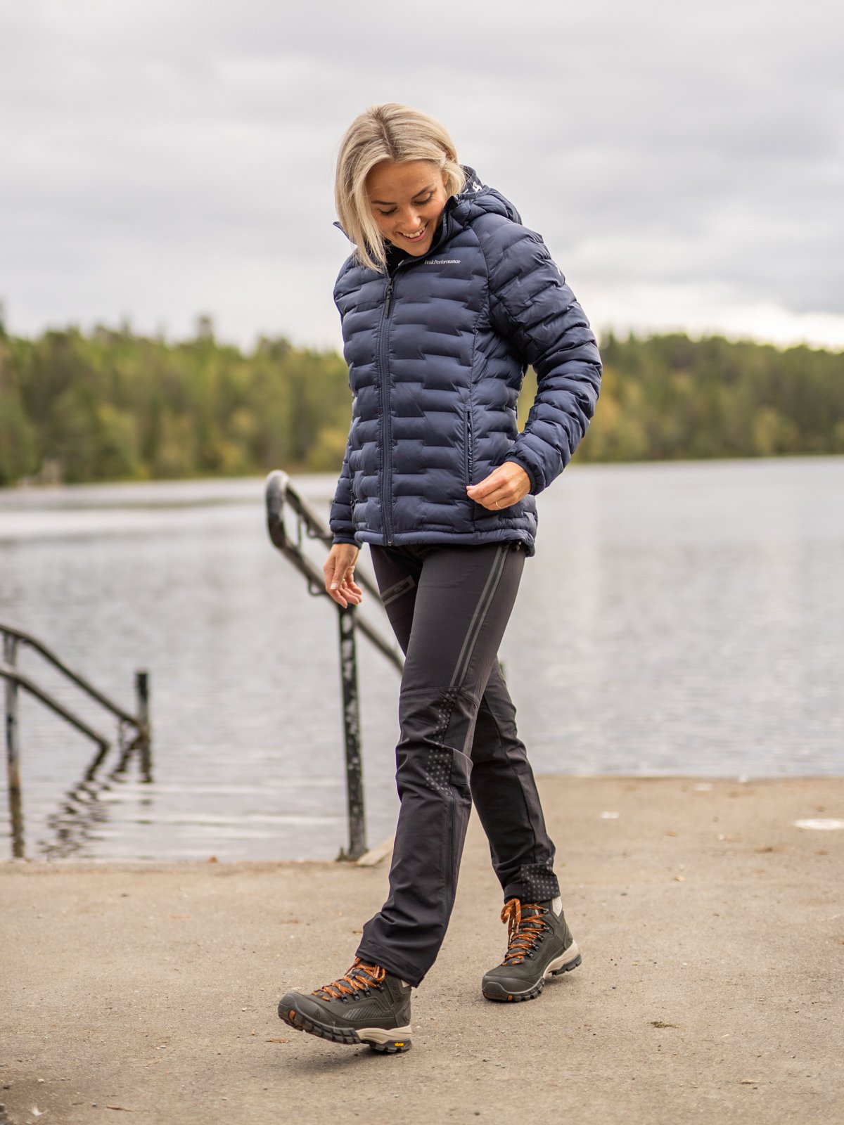 Peak Performance Argon Light Hood Jacket Blue Shadow