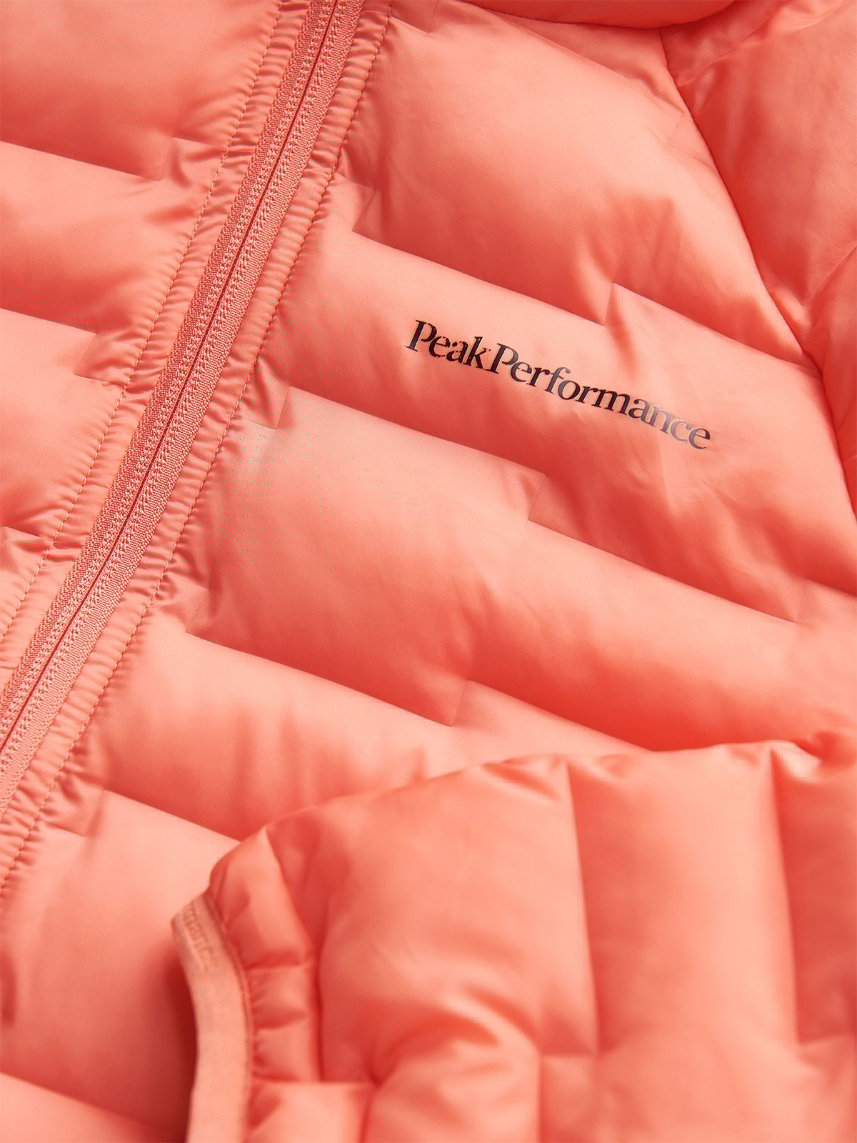 Peak Performance Argon Light Hood Jacket Light Orange