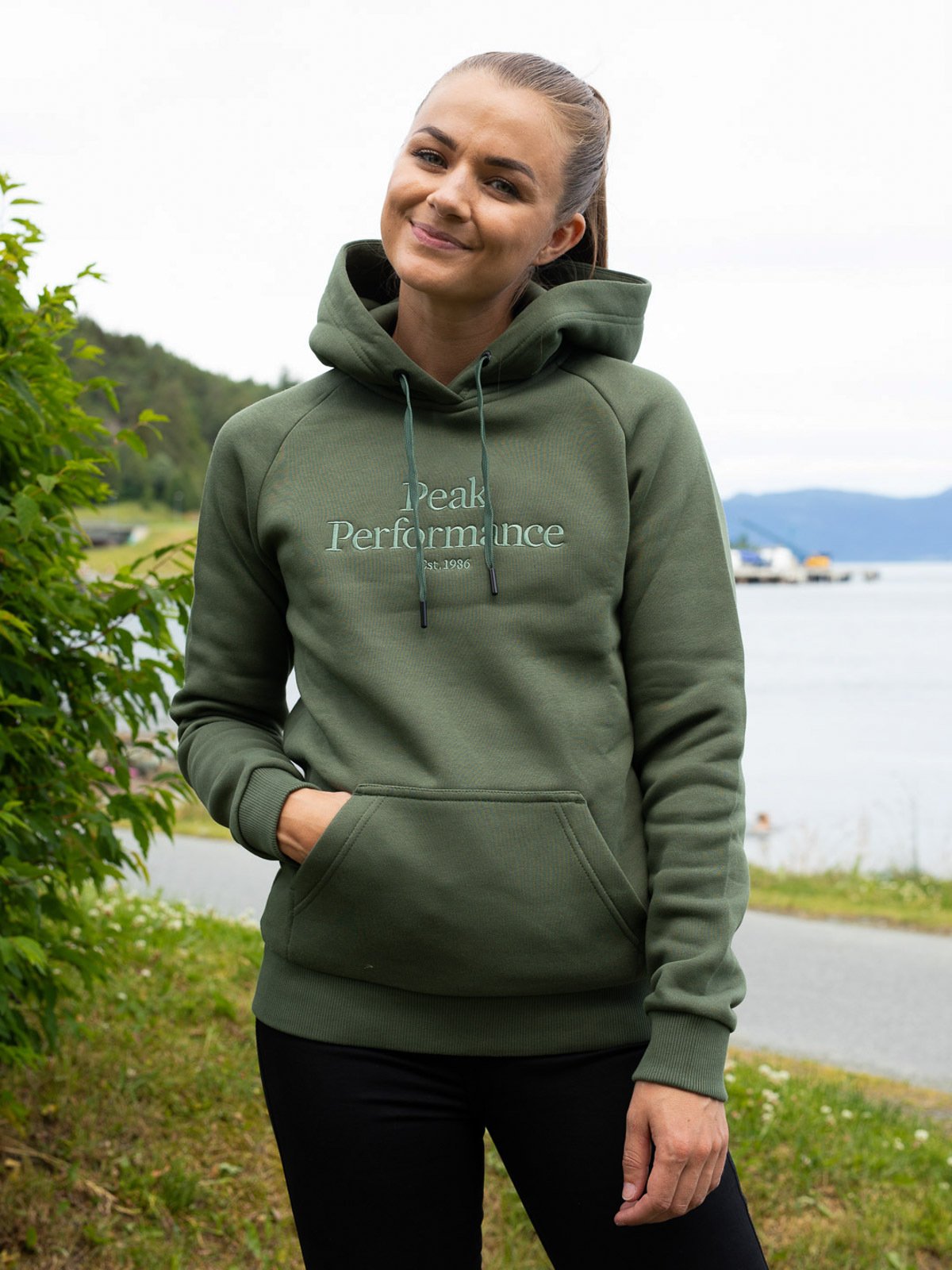Peak Performance Original Hood Thrill Green