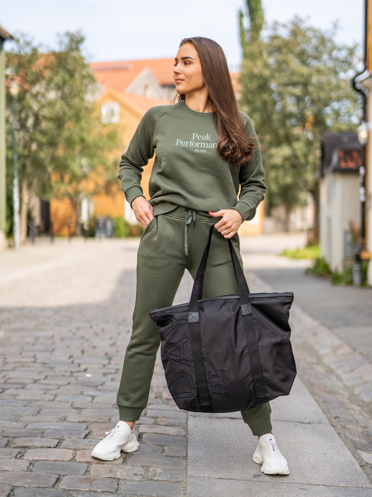 Peak Performance Original Crew Thrill Green