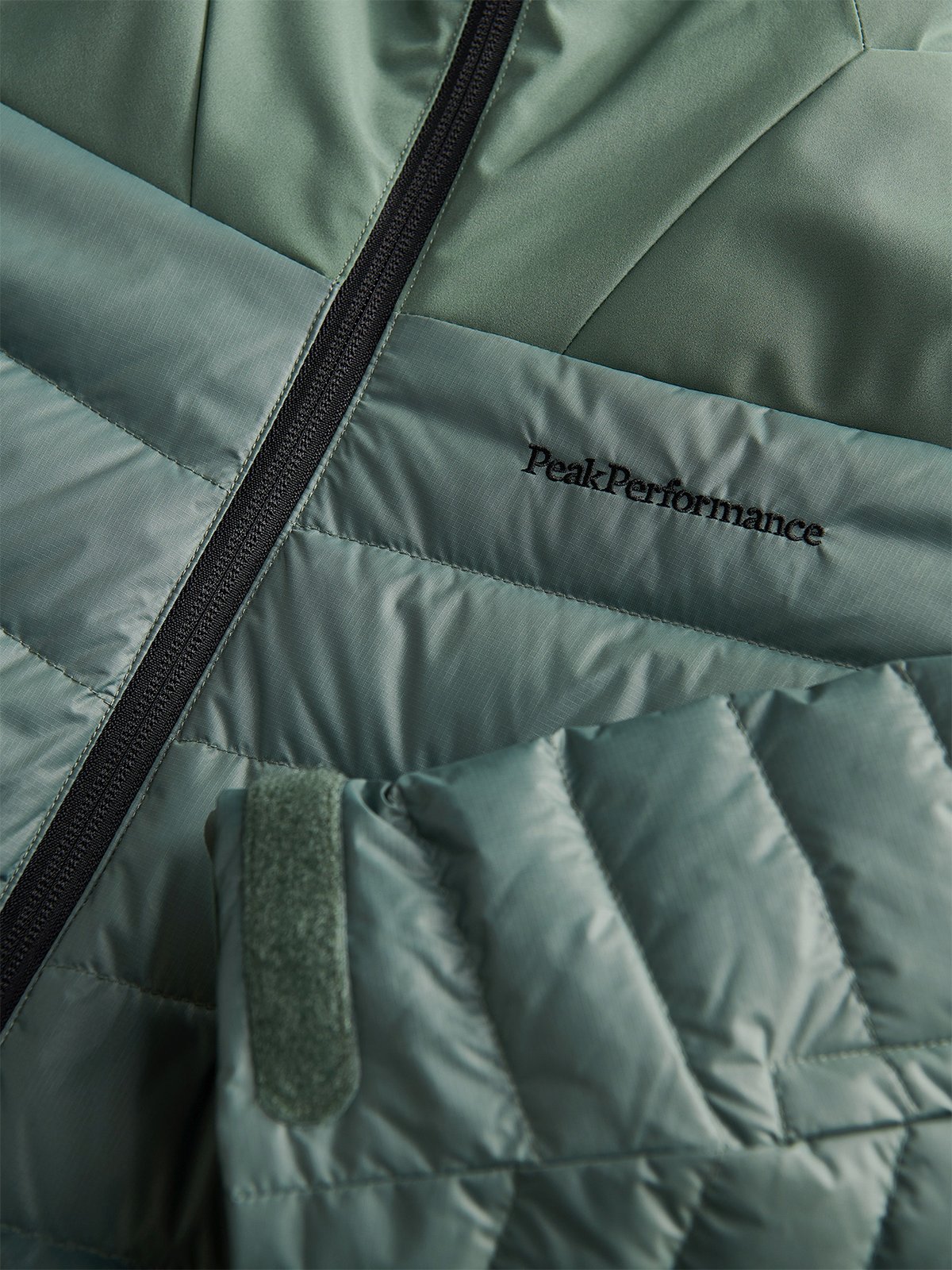 Peak Performance Blackfire Jacket Fells View