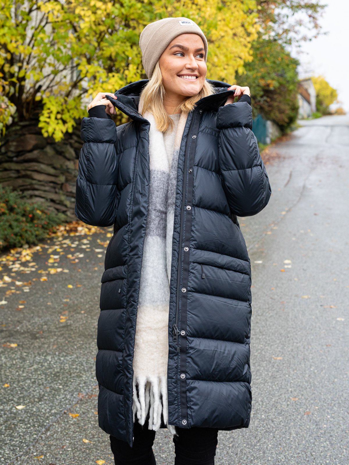 Peak Performance Frost Down Coat Black