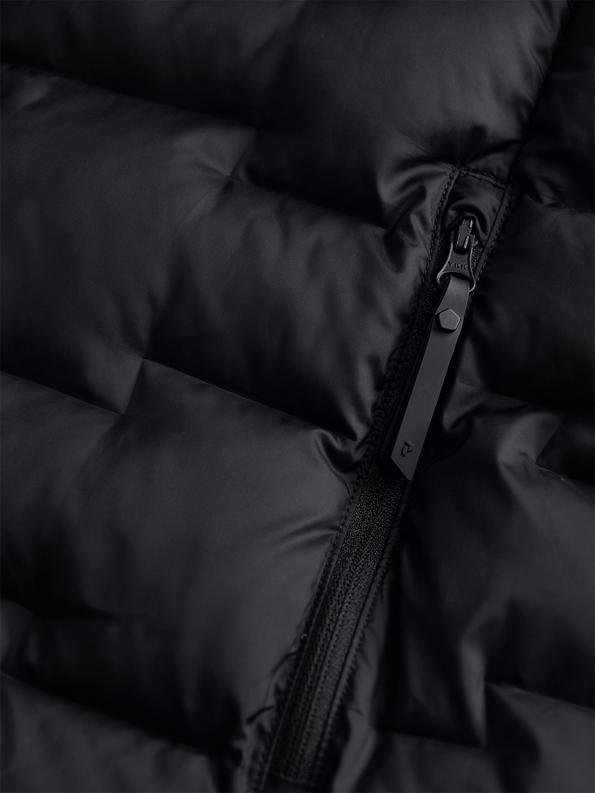 Peak Performance Argon Hood Jacket Black