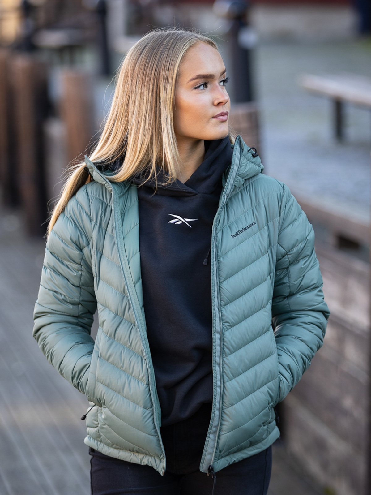 Peak Performance Frost Down Hood Jacket Fells view