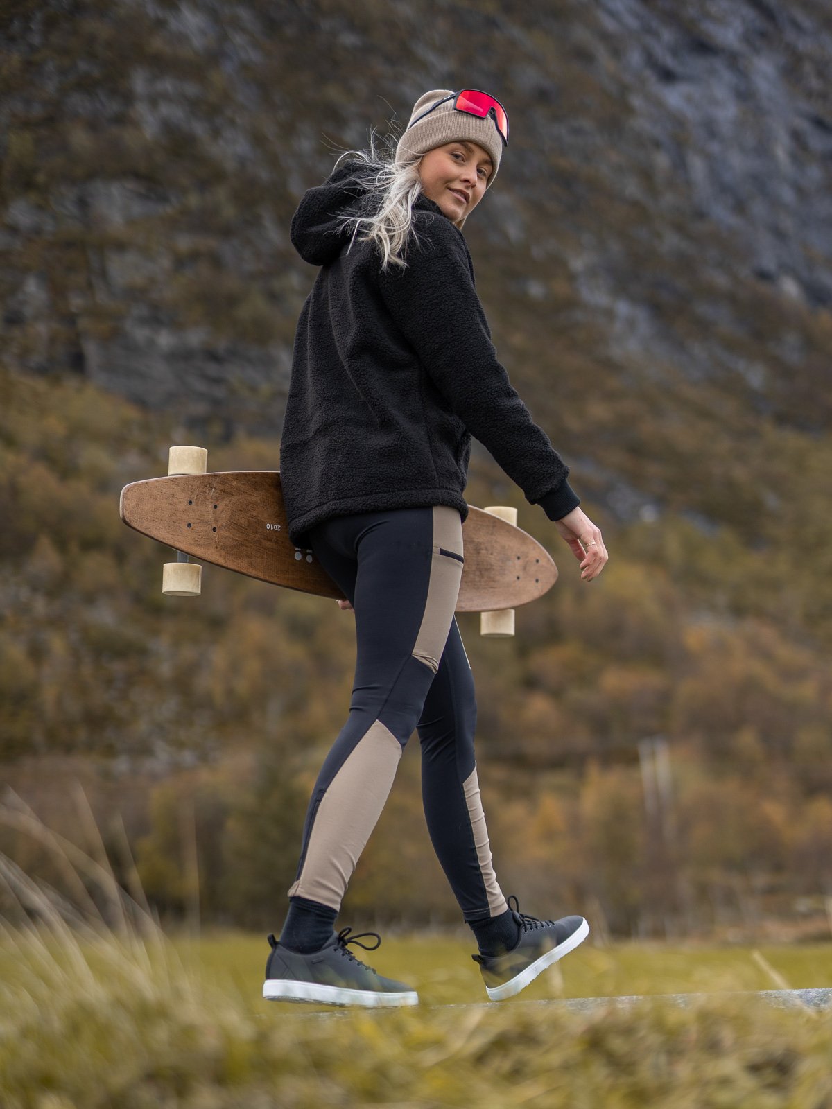 Peak Performance Track Tights True Beige