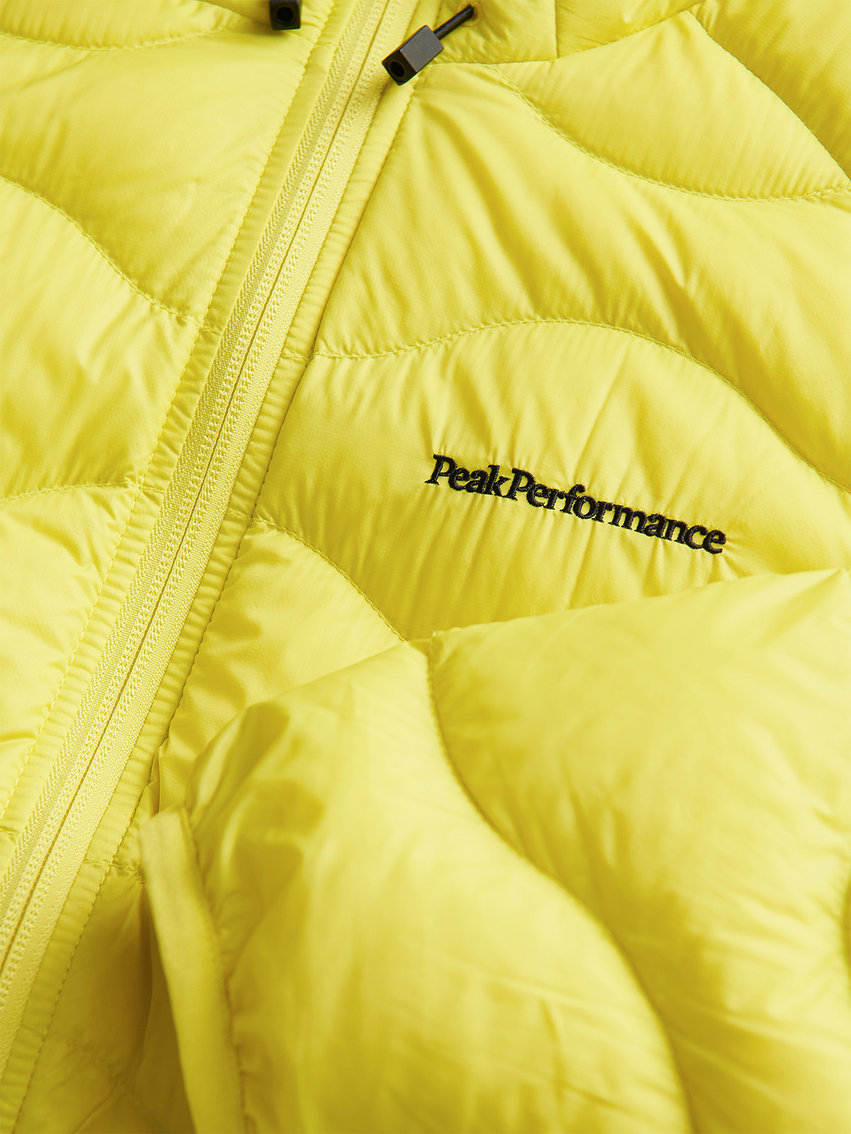 Peak Performance Helium Hood Jacket Citrine