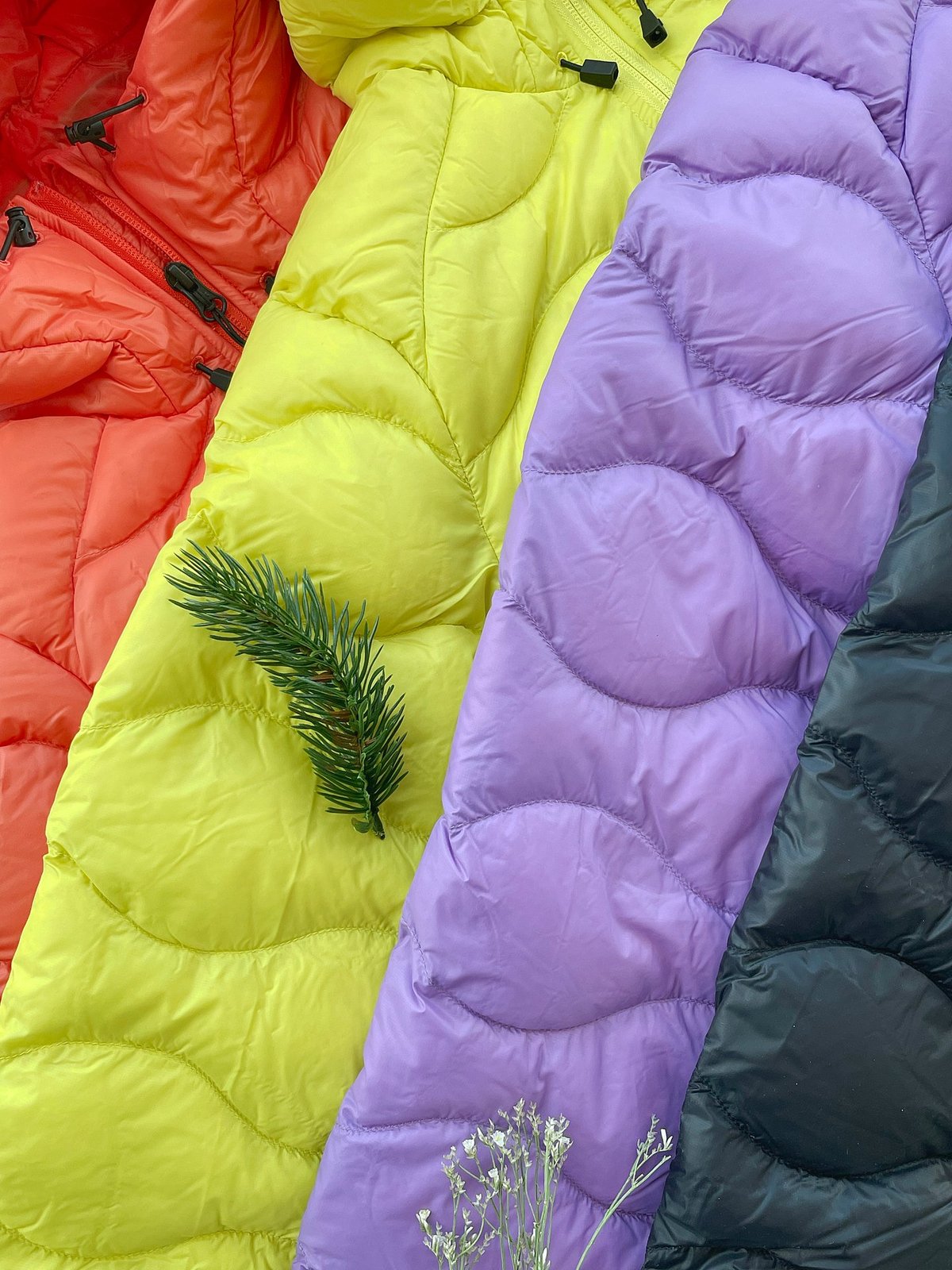 Peak Performance Helium Hood Jacket Black