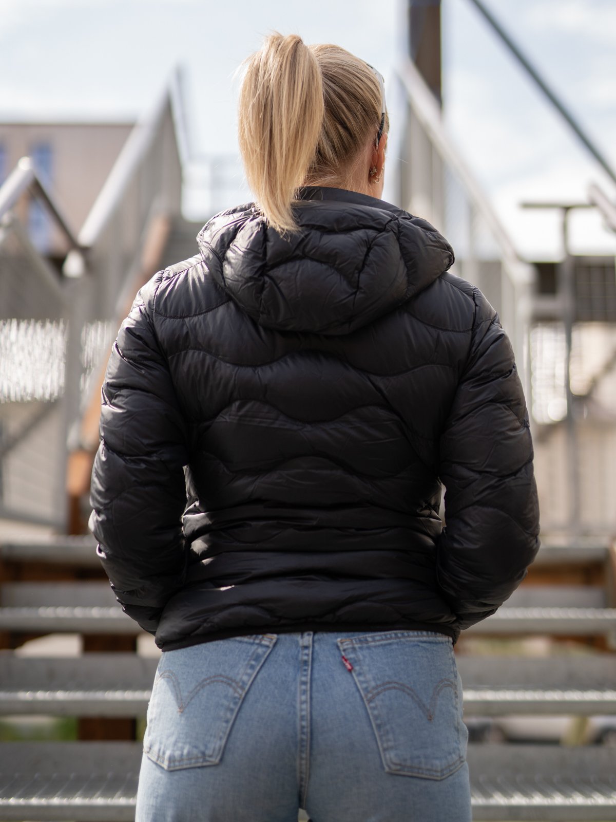 Peak Performance Helium Hood Jacket Black