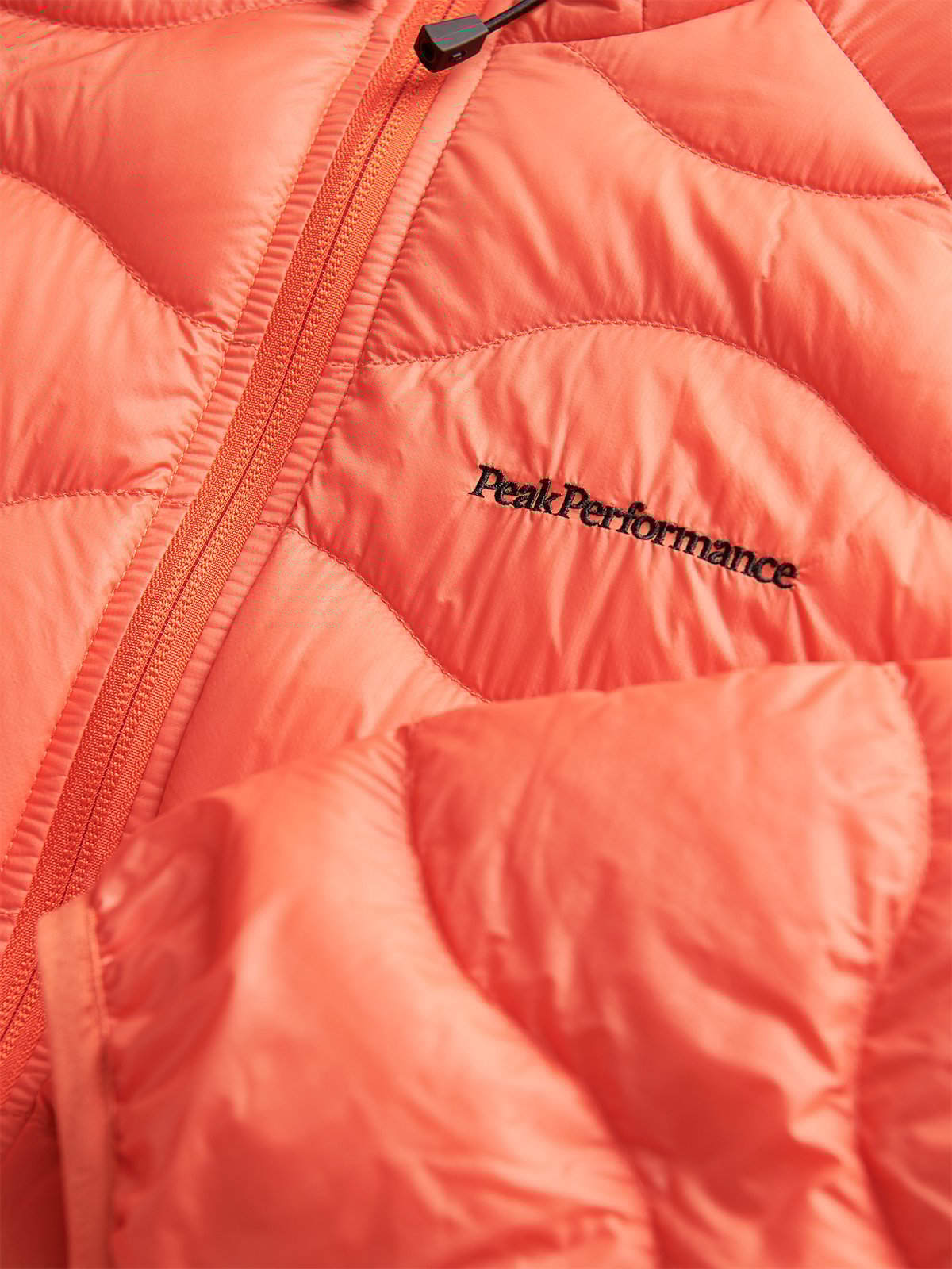 Peak Performance Helium Hood Jacket Zeal Orange