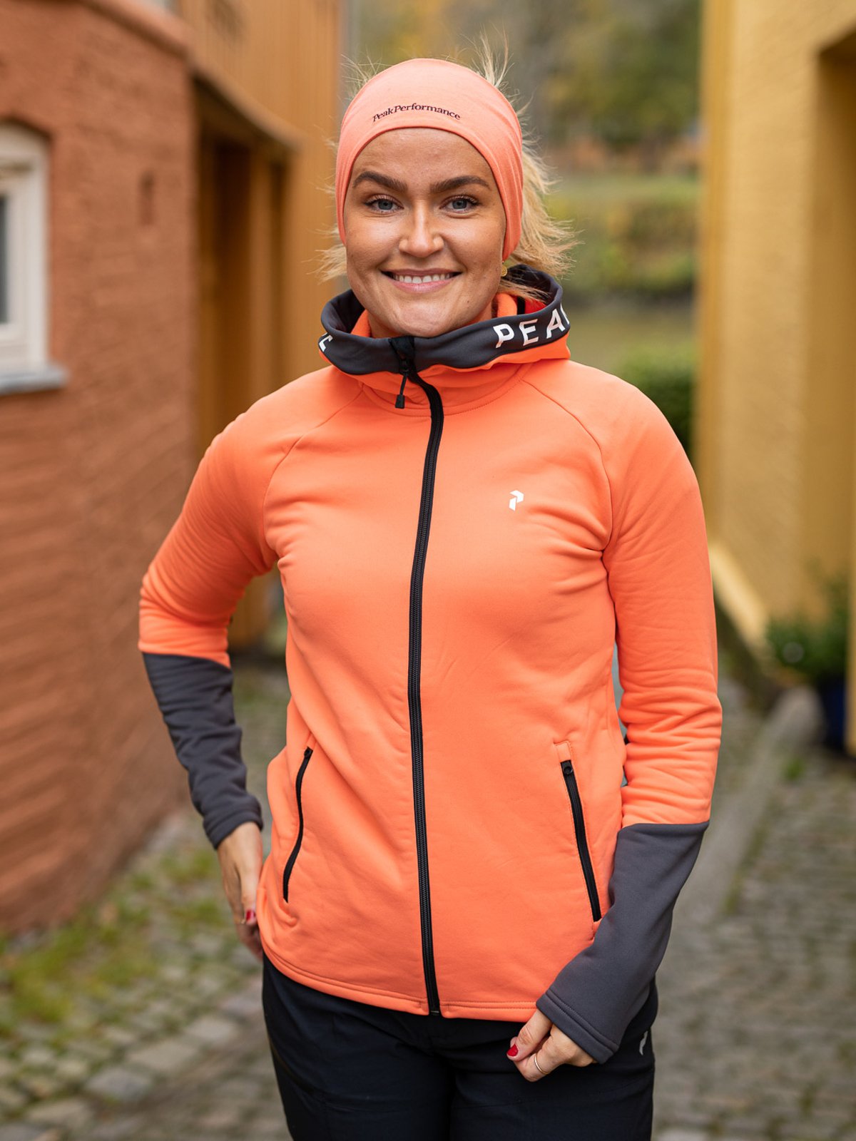 Peak Performance Rider Zip Hood Light orange
