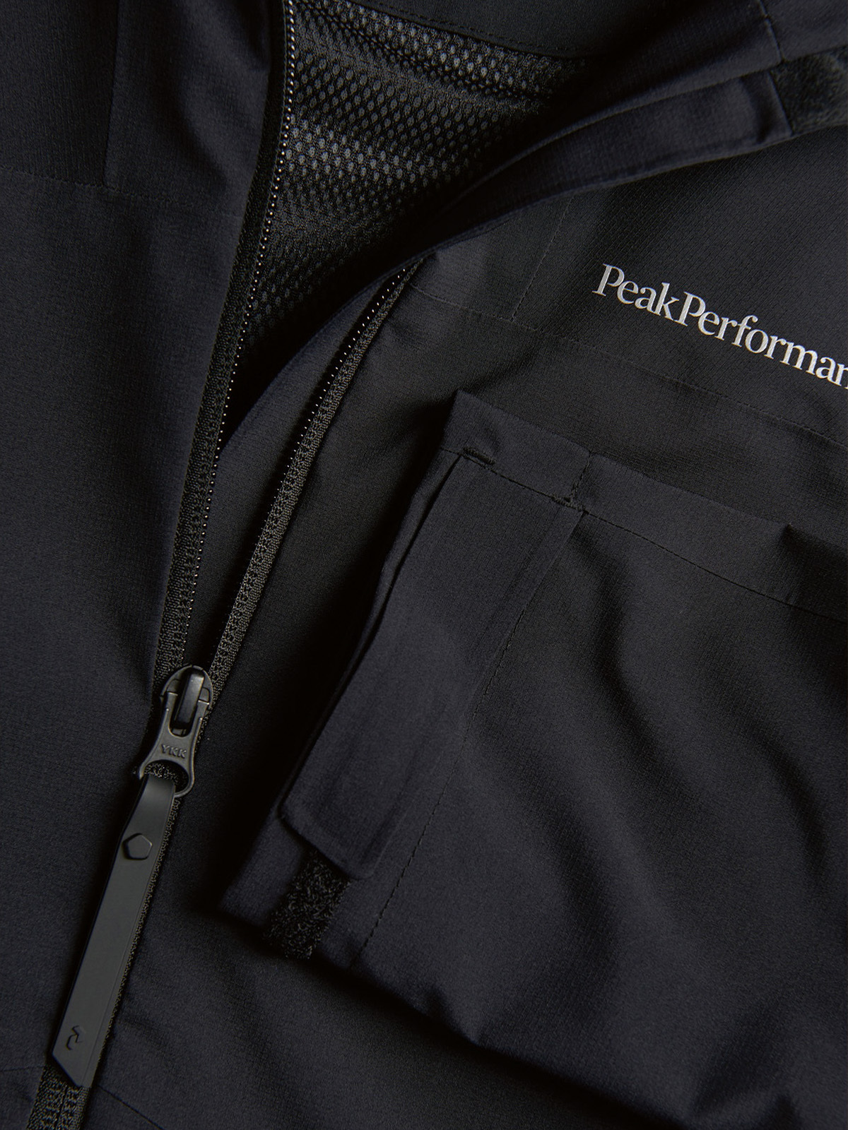 Peak Performance W Nightbreak Jacket Black