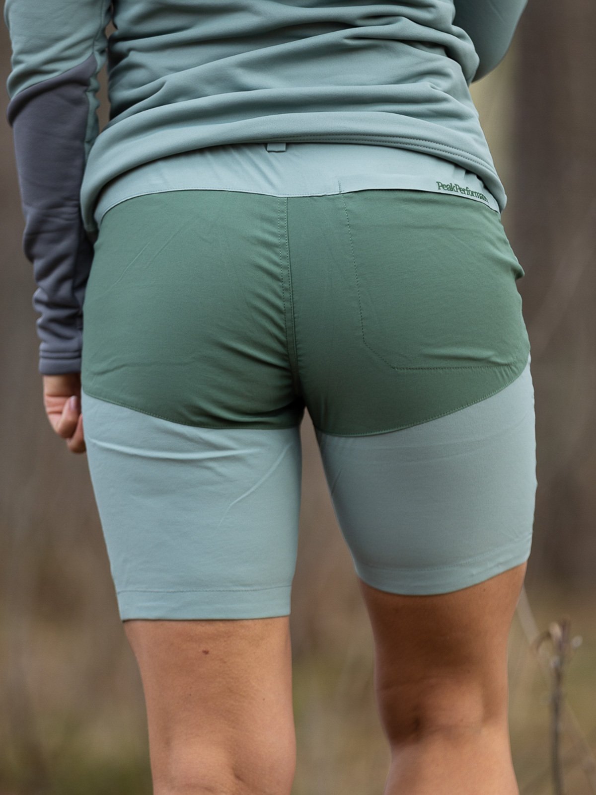 Peak Performance Iconiq Shorts Ashen Green