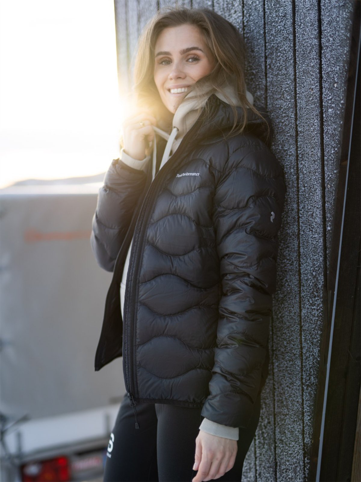 Peak Performance W Helium Down Hood Jacket Black