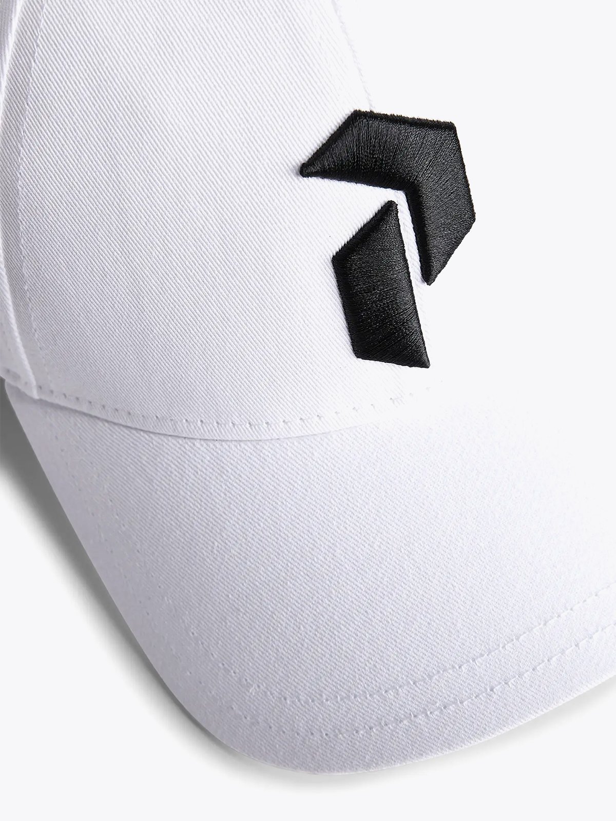 Peak Performance Retro Cap White