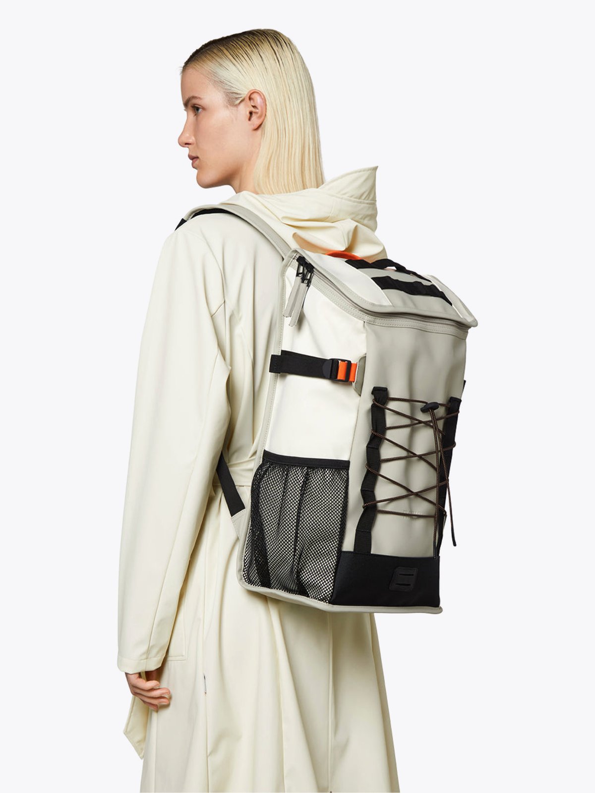 Rains Mountaineer Bag Fossil-Cement