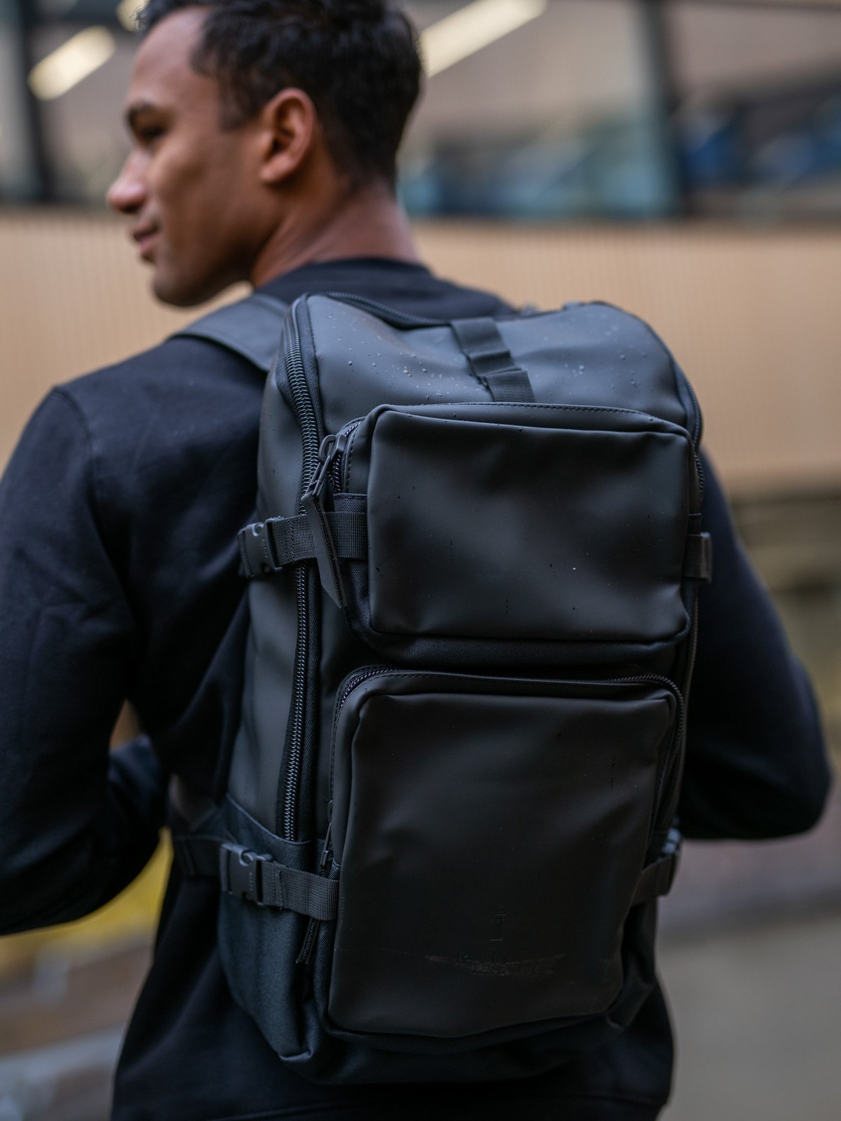 Rains Charger Backpack Black
