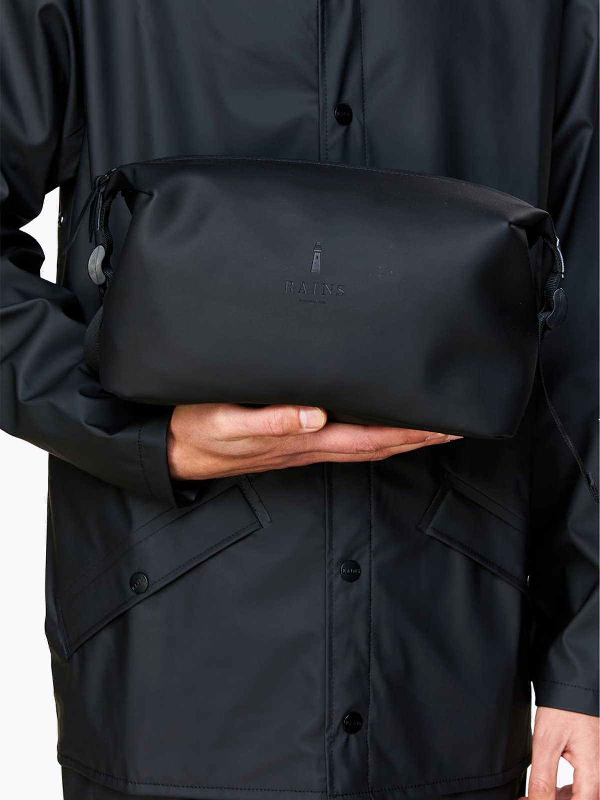 Rains Weekend Wash Bag Black