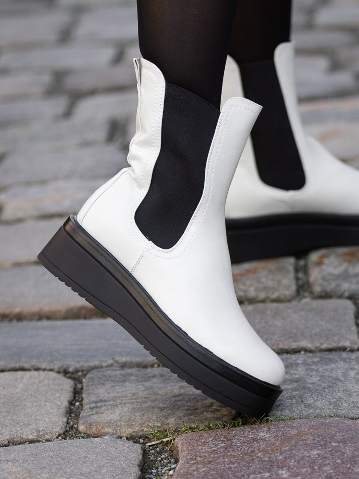 Roberto Rosso Fuji Chelsea White