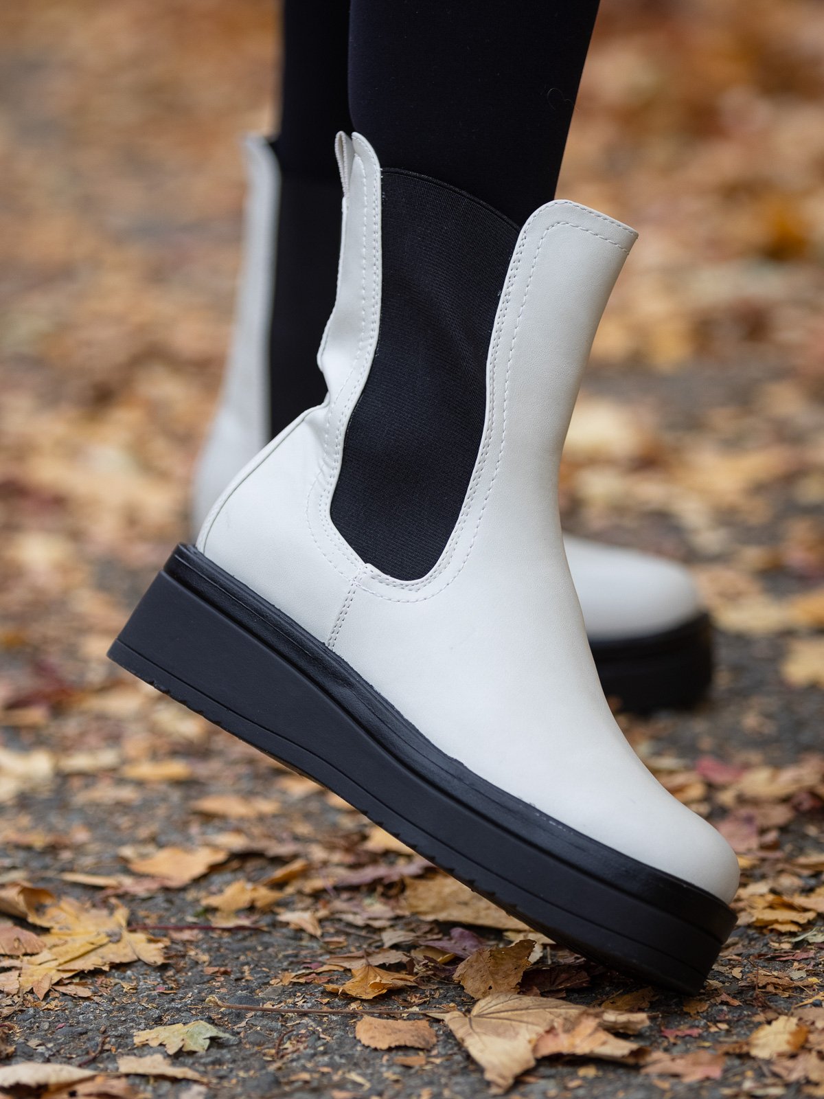 Roberto Rosso Fuji Chelsea White