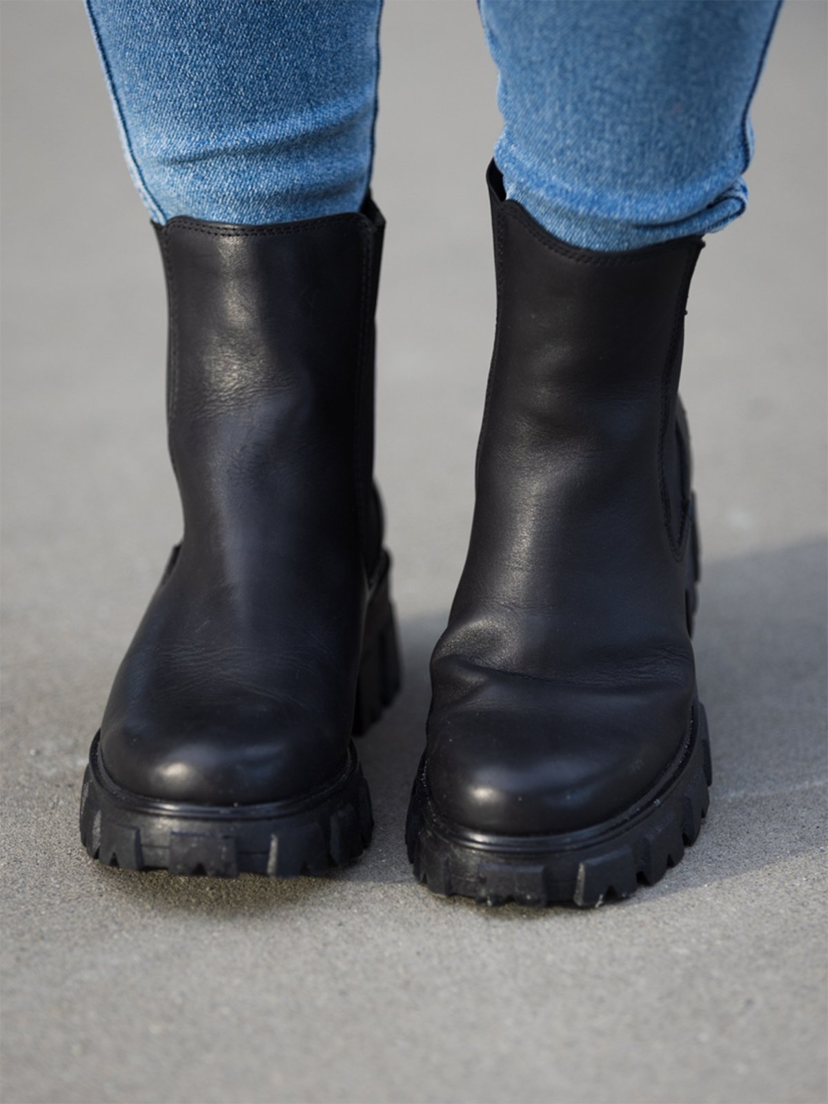 Roberto Rosso Leather Combat Chelsea Svart