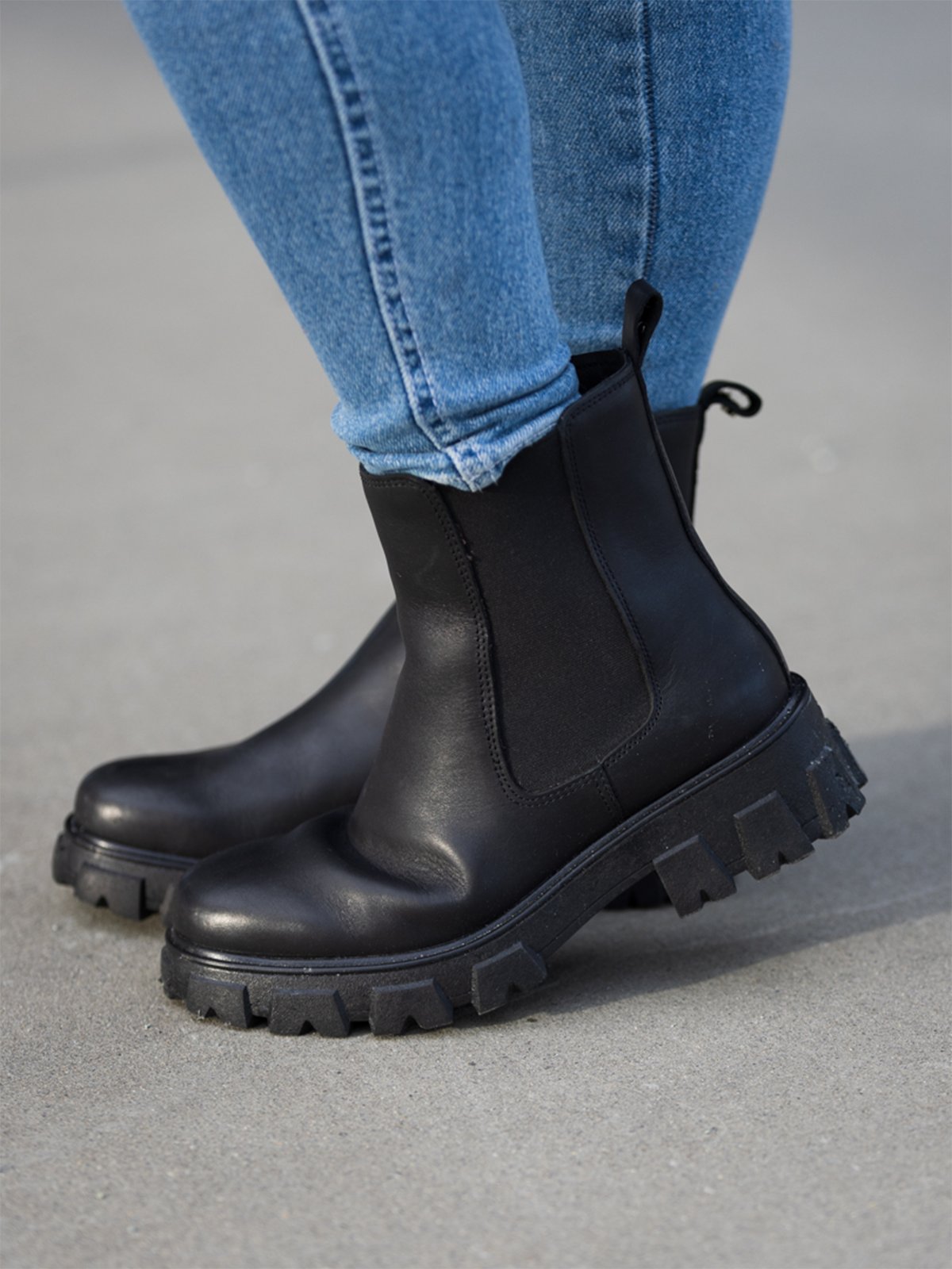 Roberto Rosso Leather Combat Chelsea Svart