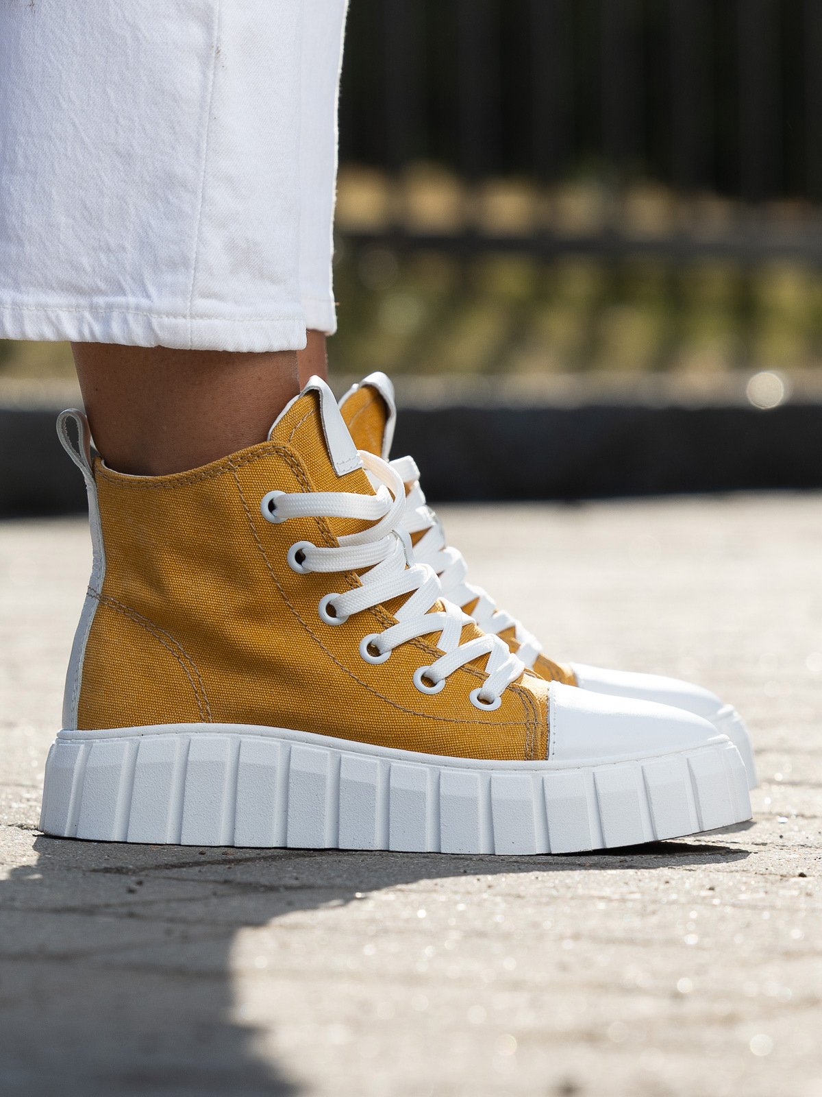 Roberto Rosso Lunita Yellow