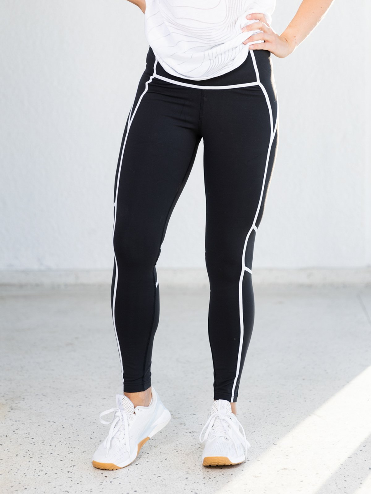 Reebok TS Lux High Rise Tight Colorblocked Black