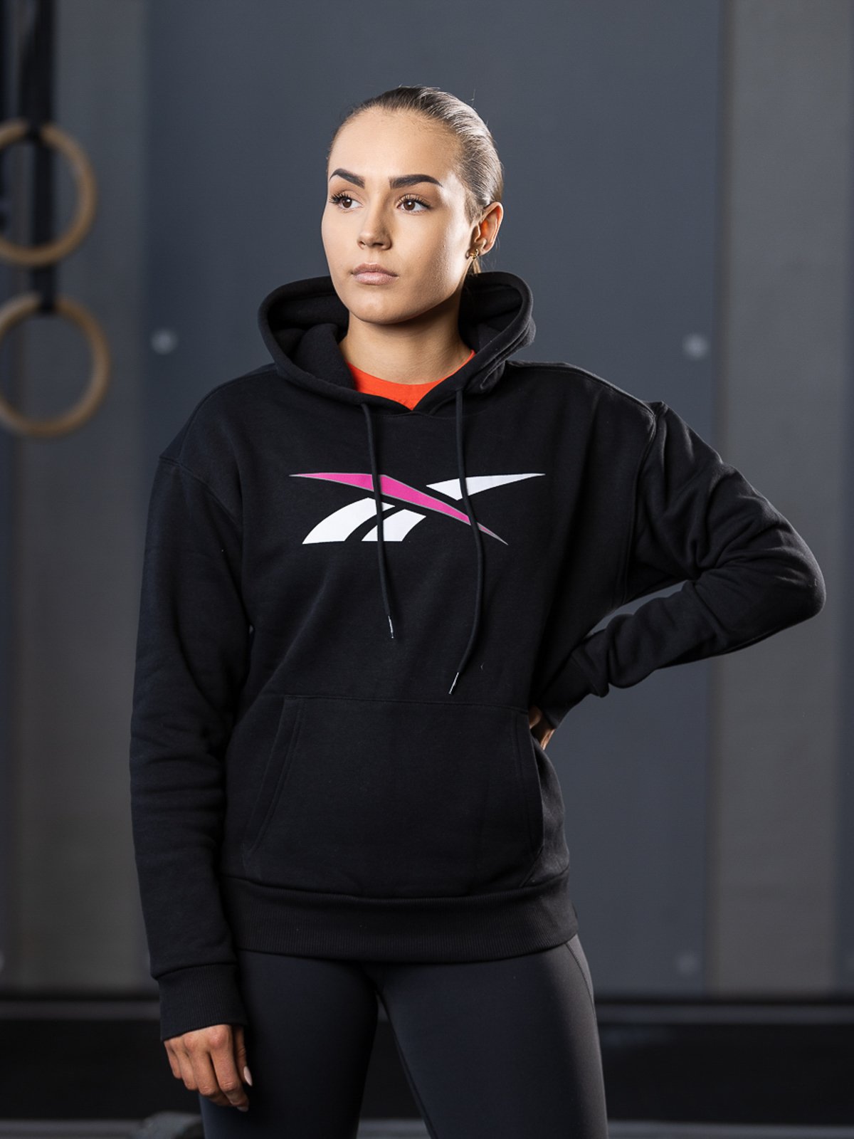 Reebok Training Essential Vector Hoodie Black / Atomic Pink