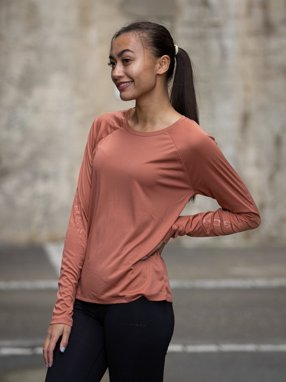 Röhnisch Active Logo Long Sleeve Copper brown