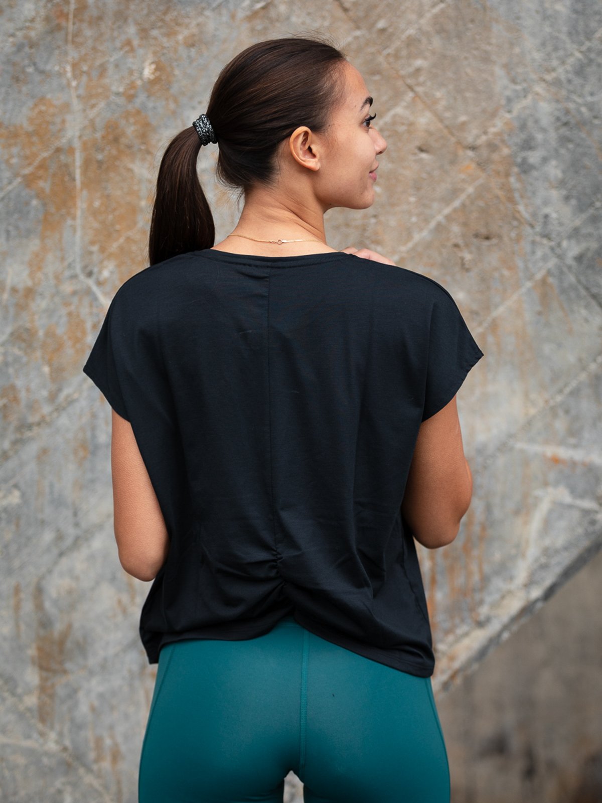 Röhnisch Split Back Tee Black