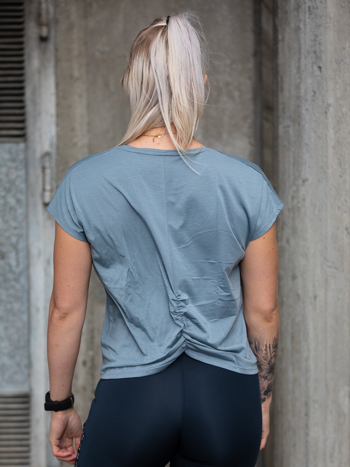 Röhnisch Split Back Tee Citadel