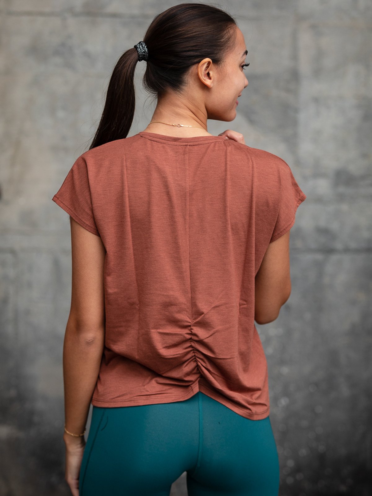 Röhnisch Split Back Tee Copper Brown