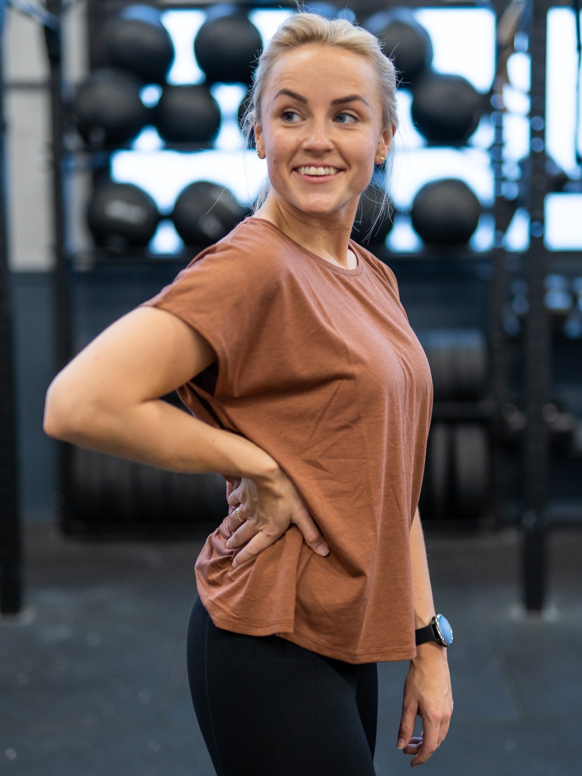 Röhnisch Split Back Tee Copper Brown