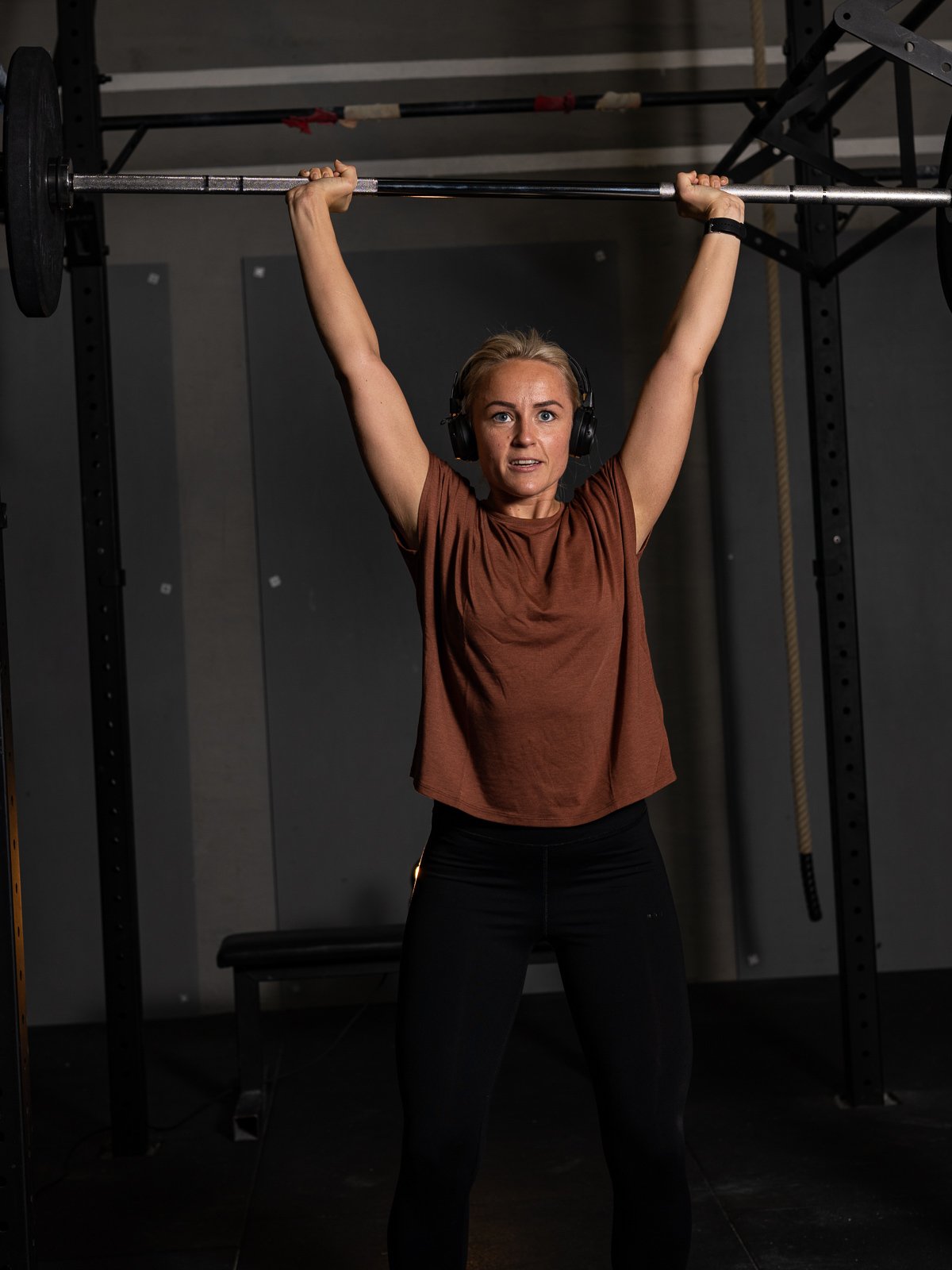 Röhnisch Split Back Tee Copper Brown