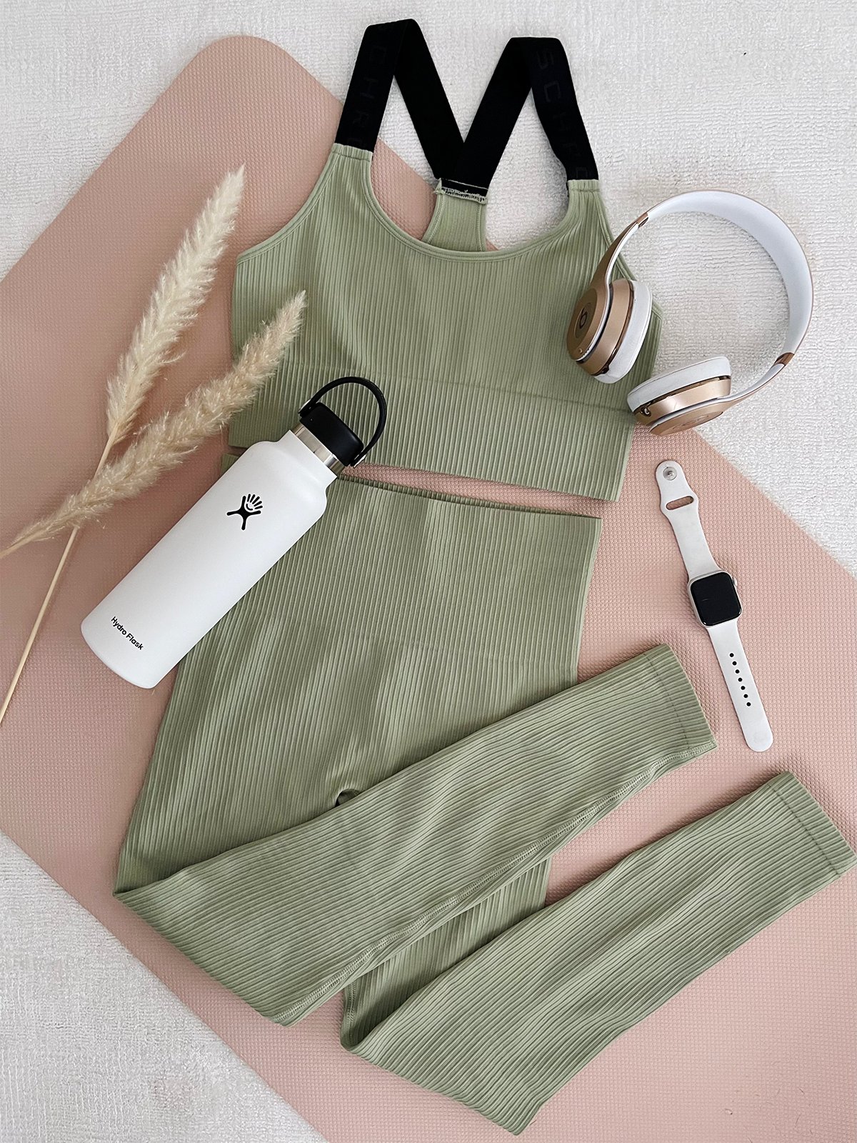 Röhnisch Seamless Rib Sportsbra Desert Sage