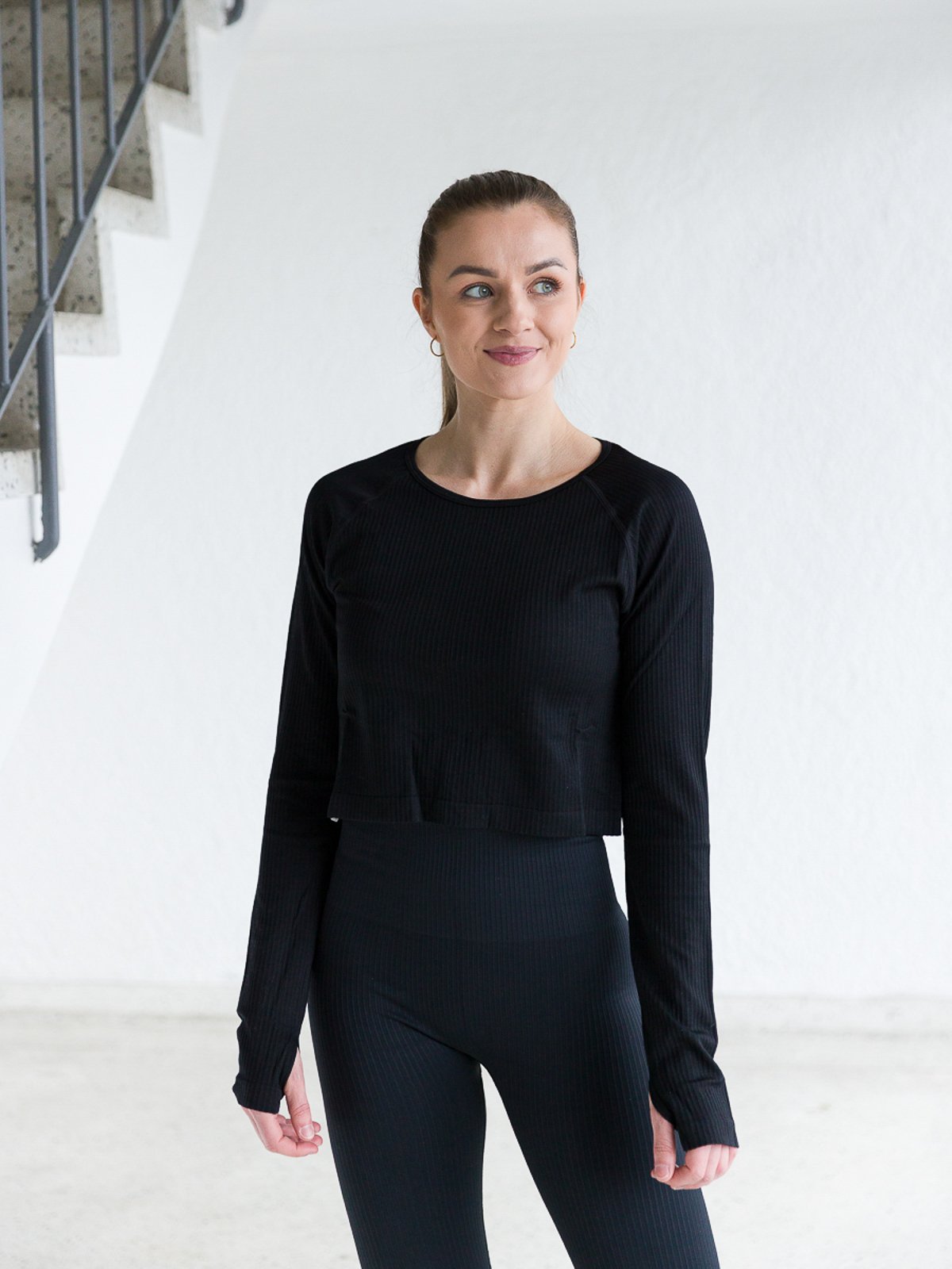 Röhnisch Seamless Crop Long Sleeve Black