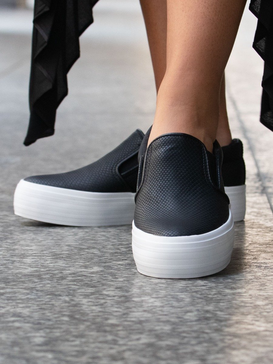 Roberto Rosso Step In Black