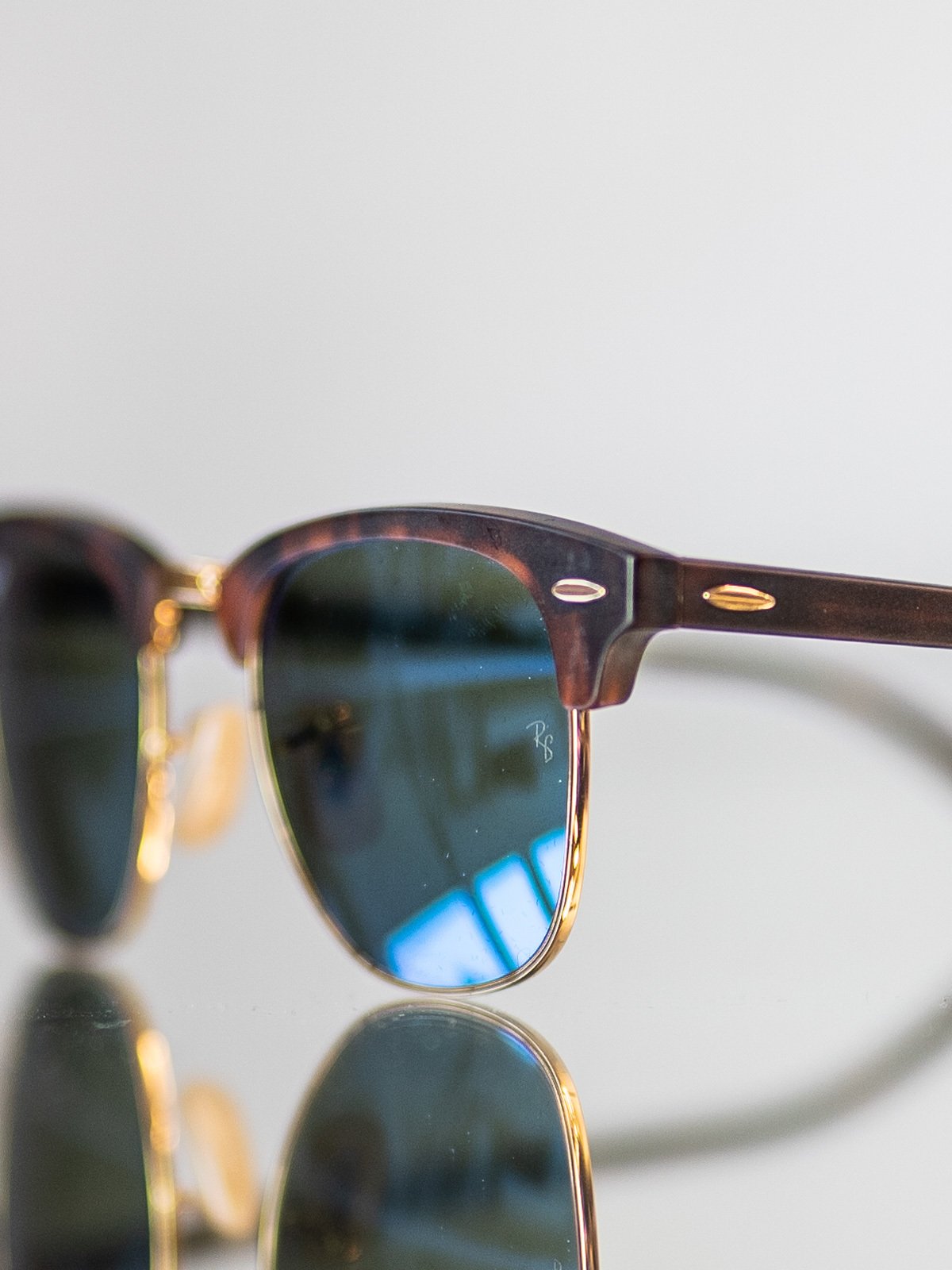Ray-Ban Clubmaster Sand Havana / Grey mirror blue