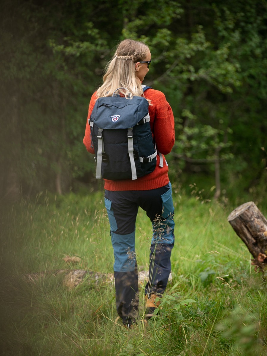 Twentyfour Finse 22L Ryggsekk Blekkblå