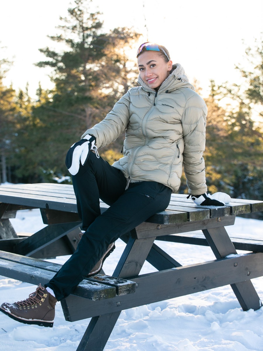 Peak Performance Helium Hood Jacket True Beige