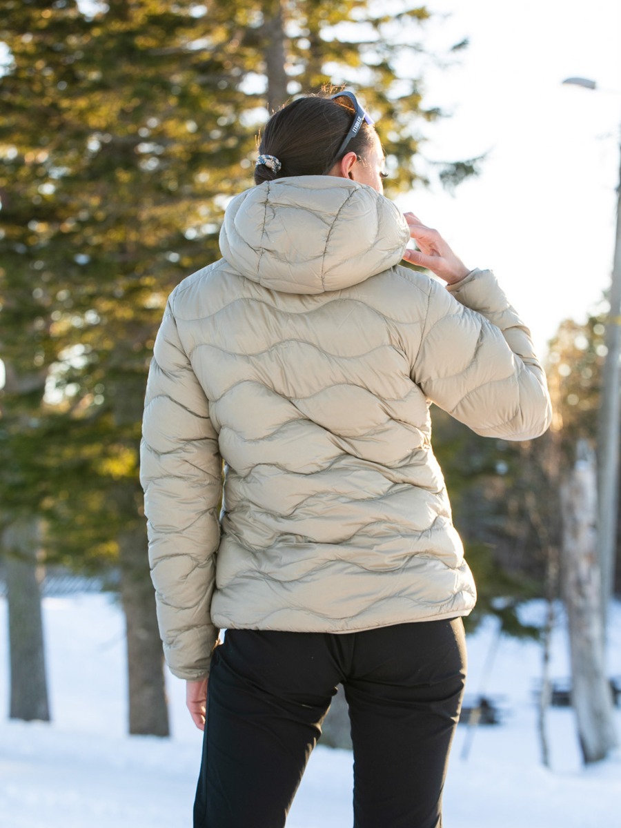 Peak Performance Helium Hood Jacket True Beige