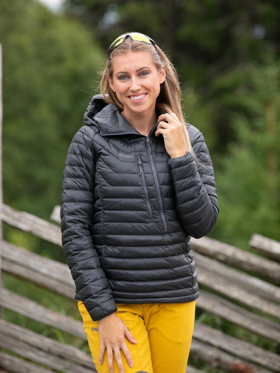 Bergans Cecilie Down Light Anorak Solid Charcoal / Solid Dark Grey