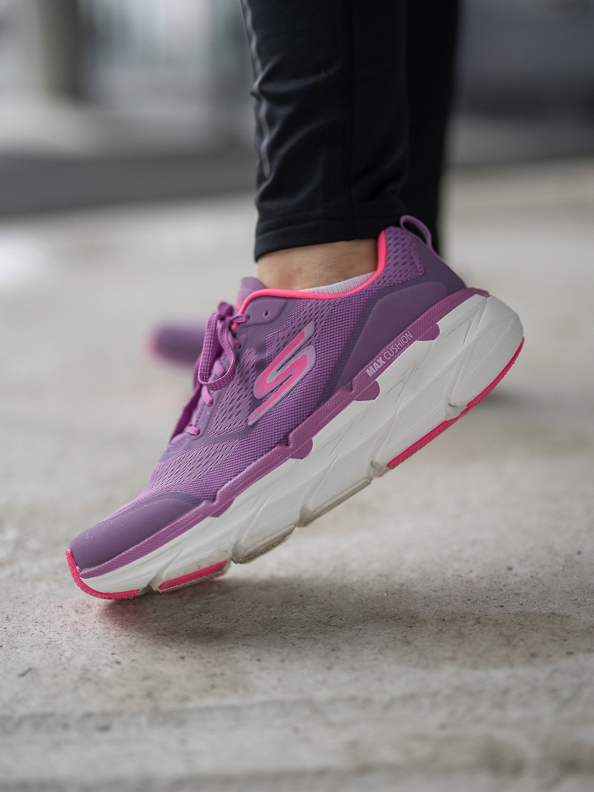 Skechers Max Cushion Pink Hot Pink