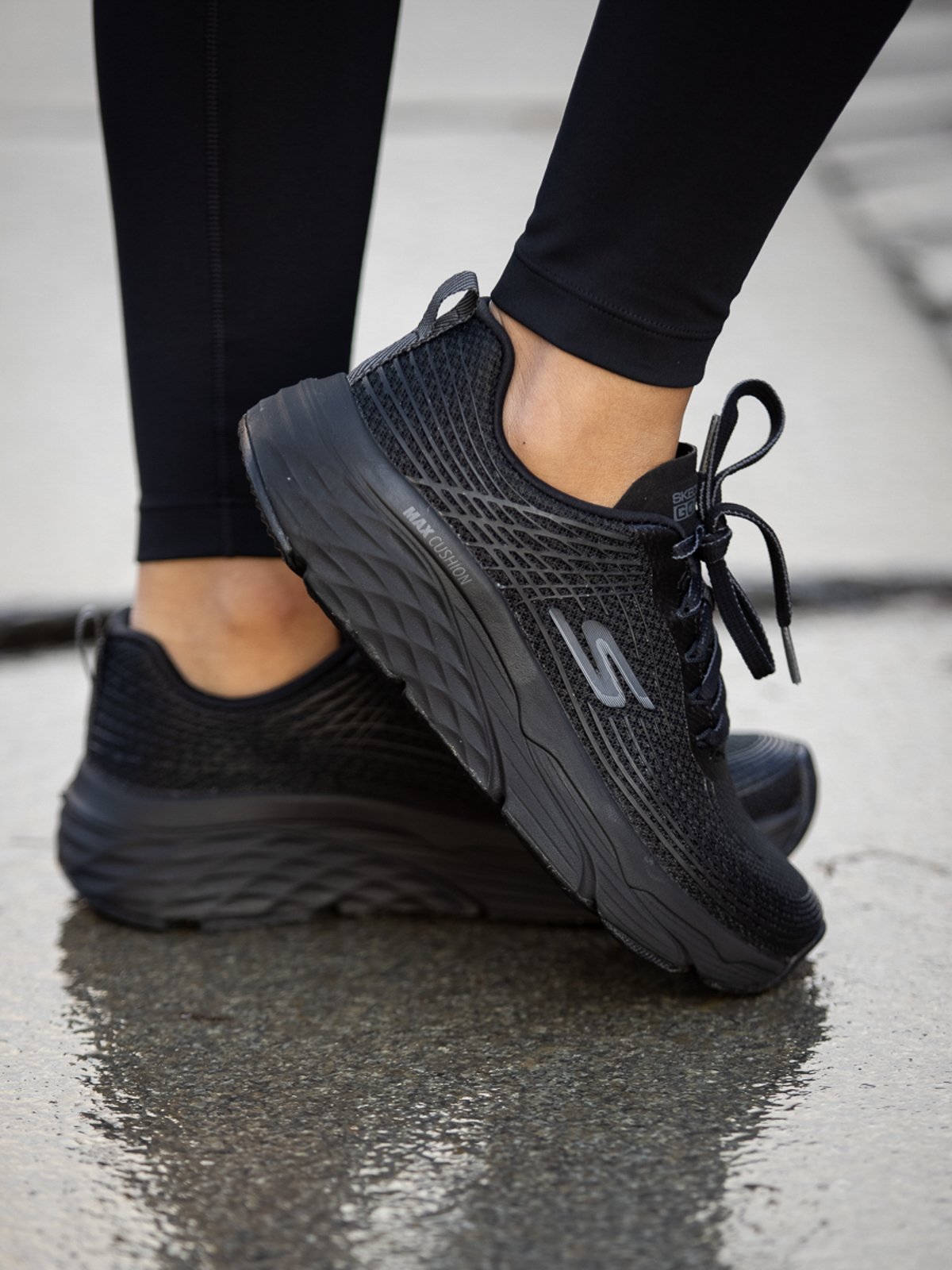 Skechers Max Cushion Elite BBK Black