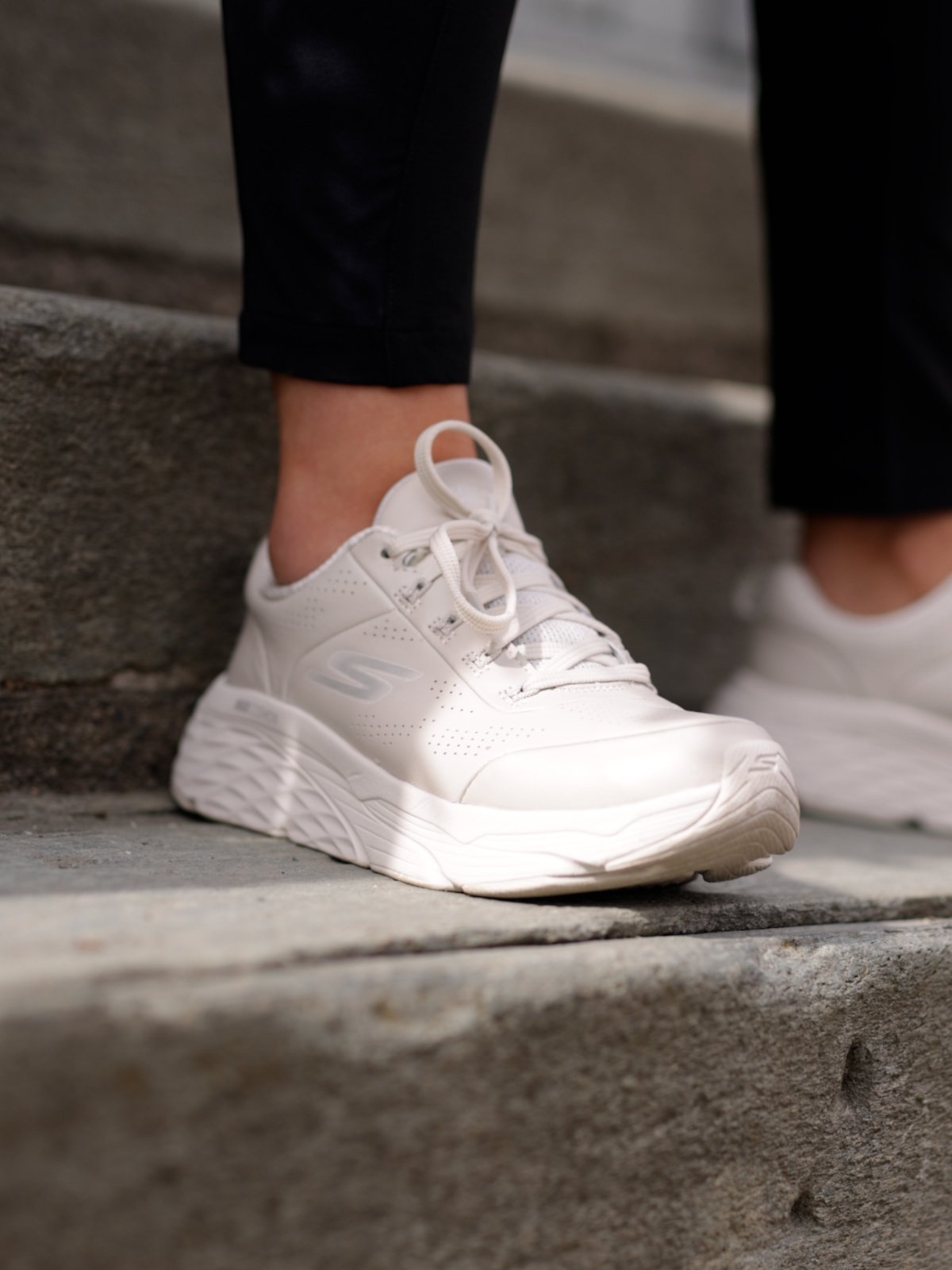 Skechers Max Cushioning Elite Off White