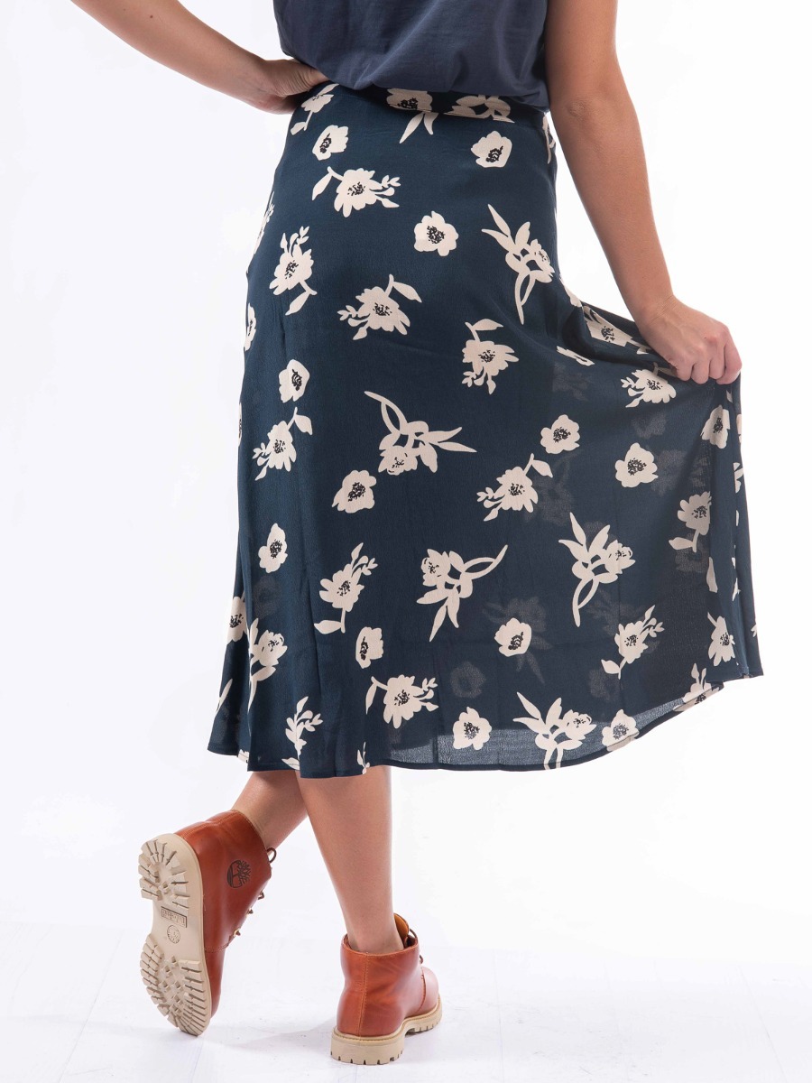 Ichi Bessin Skirt Total eclipse