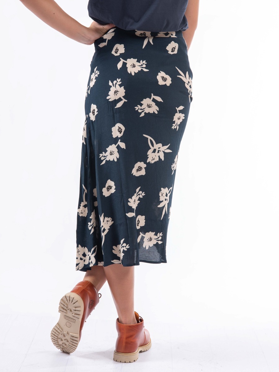 Ichi Bessin Skirt Total eclipse