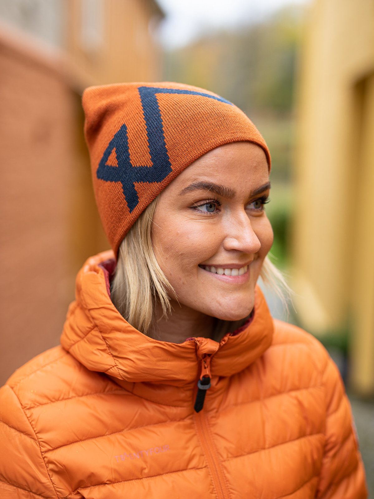 Twentyfour Isbre Lue Orangebrun